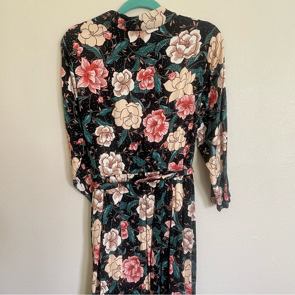 Torrid Floral Challis Shirtdress - Picture 11 of 11